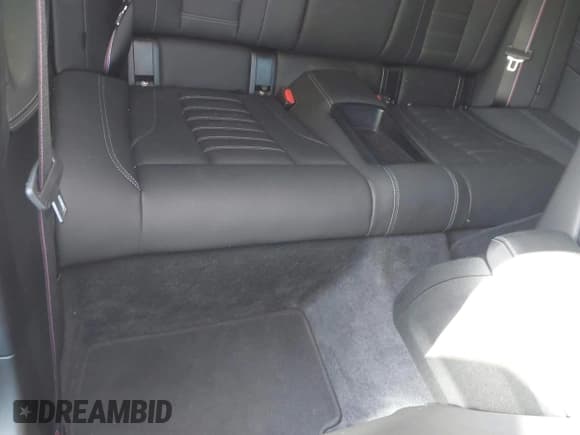 ✅ 2024 BMW M2 • VIN: 3MF13DM04R8E25637 • Lot: 41556777. Listed on IAAI with 18,810 mi. Free auction sales archive from the USA and detailed vehicle history report at DreamBid. Image 8.