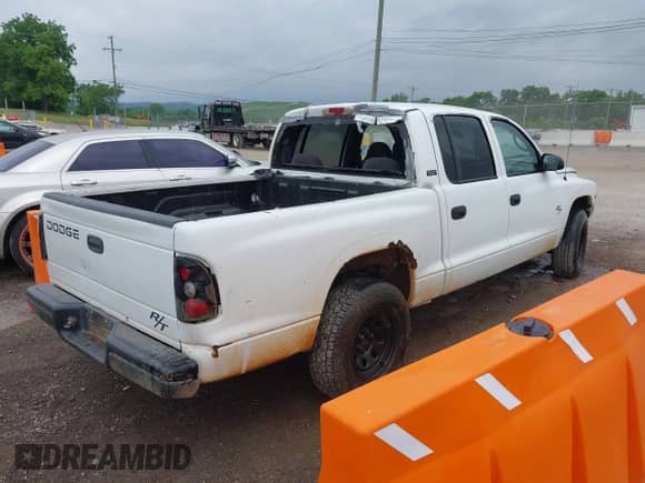 ✅ 2000 Dodge Dakota Sport • VIN: 1B7GL2AN0YS640611 • Лот: 42226346. Размещён на IAAI с пробегом Не указан миль. Получите бесплатный доступ к архиву аукционных продаж из США и посмотрите подробный отчёт об истории автомобиля на DreamBid. Изображение 4.