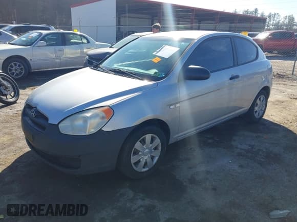 ✅ 2007 Hyundai Accent GS • VIN: KMHCM36C97U043769 • Лот: 41526011. Опубликован ранее на IAAI с пробегом 230 566 миль. Бесплатный доступ к архиву аукционных продаж из США и подробный отчёт об истории автомобиля на DreamBid. Изображение 2.