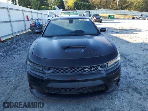 ✅ 2019 Dodge Charger Scat Pack • VIN: 2C3CDXGJ1KH530683 • Lot: 89889355. Wystawiony na Copart z przebiegiem 73 593 mil. Bezpłatny archiwum sprzedaży aukcyjnych z USA i szczegółowy raport historii pojazdu na DreamBid. Zdjęcie 5.