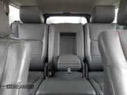 ✅ 2006 Jeep Commander • VIN: 1J8HG48N56C352318 • Lot: 93660685. Wystawiony na Copart z przebiegiem 200 236 mil. Bezpłatny archiwum sprzedaży aukcyjnych z USA i szczegółowy raport historii pojazdu na DreamBid. Zdjęcie 10.