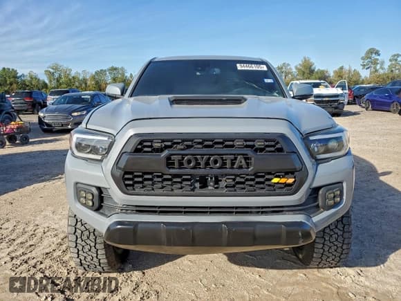 ✅ 2020 Toyota Tacoma SR5 • VIN: 3TMCZ5AN4LM338206 • Лот: 94466105. Опубликован ранее на Copart с пробегом 52 740 миль. Бесплатный доступ к архиву аукционных продаж из США и подробный отчёт об истории автомобиля на DreamBid. Изображение 5.