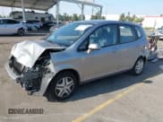 ✅ 2008 Honda Fit • VIN: JHMGD38468S068751 • Lot: 43217639. Wystawiony na IAAI z przebiegiem 157 771 mil. Bezpłatny archiwum sprzedaży aukcyjnych z USA i szczegółowy raport historii pojazdu na DreamBid. Zdjęcie 2.