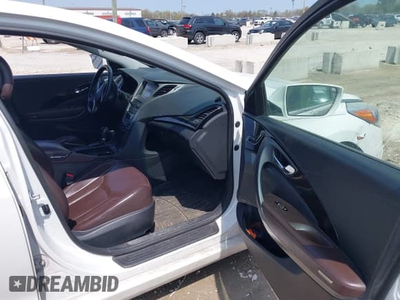 ✅ 2014 Hyundai Azera Limited • VIN: KMHFH4JG2EA373608 • Лот: 42125063. Опубликован ранее на IAAI с пробегом 121 111 миль. Бесплатный доступ к архиву аукционных продаж из США и подробный отчёт об истории автомобиля на DreamBid. Изображение 5.