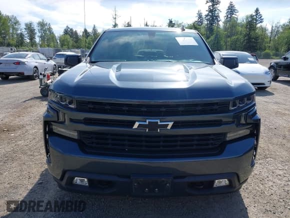 ✅ 2019 Chevrolet Silverado 1500 RST • VIN: 1GCRYEED3KZ301952 • Lot: 42322142. Wystawiony na IAAI z przebiegiem 105 588 mil. Bezpłatny archiwum sprzedaży aukcyjnych z USA i szczegółowy raport historii pojazdu na DreamBid. Zdjęcie 12.