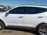 2018 Hyundai Santa Fe 2.4L с VIN 5XYZU3LB5JG542605, выставлен на аукционе IAAI как лот 43539148 с пробегом 18 839 миль миль и . История ставок и продаж доступна на DreamBid. Изображение 14.