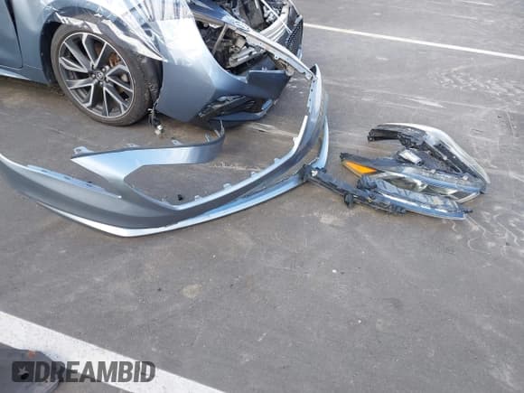 ✅ 2015 Hyundai Sonata Sport • VIN: 5NPE34AB6FH141381 • Lot: 43574994. Listed on IAAI with 124,700 mi. Free auction sales archive from the USA and detailed vehicle history report at DreamBid. Image 12.