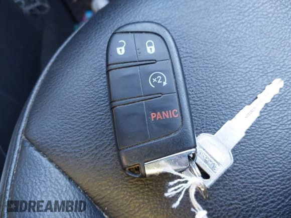 ✅ 2018 Jeep Compass Latitude • VIN: 3C4NJDBB7JT176587 • Lot: 43499713. Wystawiony na IAAI z przebiegiem 100 100 mil. Bezpłatny archiwum sprzedaży aukcyjnych z USA i szczegółowy raport historii pojazdu na DreamBid. Zdjęcie 11.