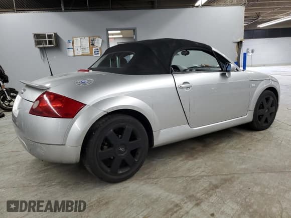 ✅ 2001 Audi TT • VIN: TRUTC28N611000313 • Lot: 71402535. Listed on Copart with Not provided. Free auction sales archive from the USA and detailed vehicle history report at DreamBid. Image 3.