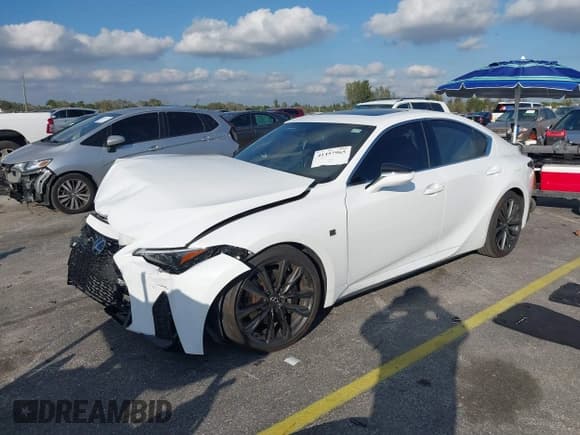 ✅ 2024 Lexus IS 350 F Sport • VIN: JTHBZ1B21R5079910 • Lot: 41457965. Wystawiony na IAAI z przebiegiem 3 537 mil. Bezpłatny archiwum sprzedaży aukcyjnych z USA i szczegółowy raport historii pojazdu na DreamBid. Zdjęcie 17.
