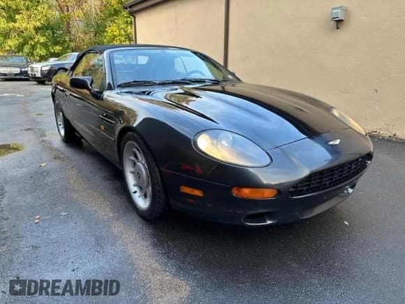 ✅ 1998 Aston Martin DB7 • VIN: SCFAA4126WK202428 • Lot: 43862745. Wystawiony na Copart z przebiegiem 41 266 mil. Bezpłatny archiwum sprzedaży aukcyjnych z USA i szczegółowy raport historii pojazdu na DreamBid. Zdjęcie 1.