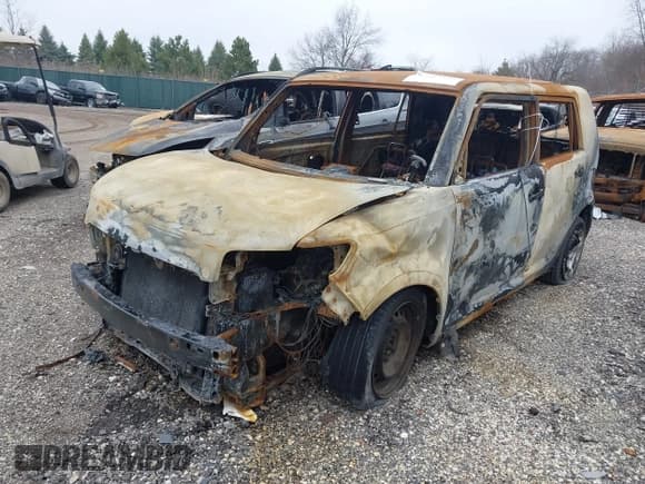 ✅ 2010 Scion xB • VIN: JTLZE4FE7A1108456 • Lot: 42013122. Wystawiony na IAAI z przebiegiem Nie podano. Bezpłatny archiwum sprzedaży aukcyjnych z USA i szczegółowy raport historii pojazdu na DreamBid. Zdjęcie 2.