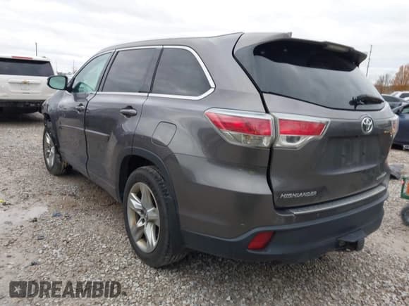 ✅ 2016 Toyota Highlander Limited • VIN: 5TDDKRFH4GS339879 • Lot: 43787140. Listed on IAAI with 150,794 mi. Free auction sales archive from the USA and detailed vehicle history report at DreamBid. Image 3.