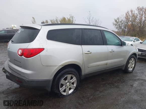 2012 Chevrolet Traverse 1LT с VIN 1GNKVGED3CJ133825, выставлен на аукционе IAAI как лот 43578664 с пробегом 84 506 миль миль и . История ставок и продаж доступна на DreamBid. Изображение 6.