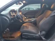 ✅ 2019 Dodge Challenger R/T • VIN: 2C3CDZBT9KH724365 • Lot: 38270764. Wystawiony na Copart z przebiegiem 50 634 mil. Bezpłatny archiwum sprzedaży aukcyjnych z USA i szczegółowy raport historii pojazdu na DreamBid. Zdjęcie 7.