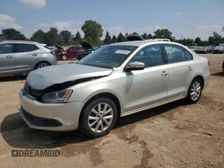 ✅ 2011 Volkswagen Jetta SE • VIN: 3VWDX7AJ7BM354723 • Lot: 68456655. Listed on Copart with 134,167 mi. Free auction sales archive from the USA and detailed vehicle history report at DreamBid. Image 1.