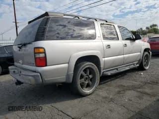 ✅ 2005 Chevrolet Suburban LT • VIN: 3GNEC16Z35G189357 • Lot: 69375814. Wystawiony na Copart z przebiegiem Nie podano. Bezpłatny archiwum sprzedaży aukcyjnych z USA i szczegółowy raport historii pojazdu na DreamBid. Zdjęcie 3.