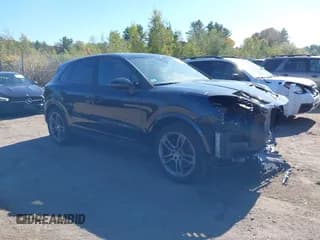 ✅ 2024 Porsche Cayenne • VIN: WP1AA2AY6RDA02454 • Lot: 43369816. Wystawiony na IAAI z przebiegiem 28 705 mil. Bezpłatny archiwum sprzedaży aukcyjnych z USA i szczegółowy raport historii pojazdu na DreamBid. Zdjęcie 1.