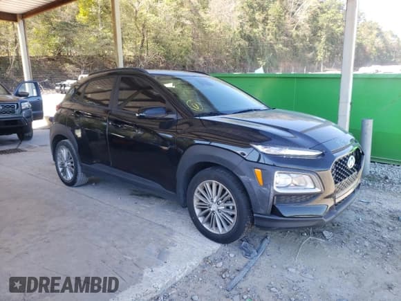 ✅ 2020 Hyundai Kona SEL • VIN: KM8K22AA4LU503531 • Лот: 76792404. Опубликован ранее на Copart с пробегом 68 498 миль. Бесплатный доступ к архиву аукционных продаж из США и подробный отчёт об истории автомобиля на DreamBid. Изображение 4.