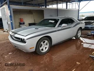 ✅ 2010 Dodge Challenger SE • VIN: 2B3CJ4DV8AH110509 • Lot: 86078855. Wystawiony na Copart z przebiegiem 98 770 mil. Bezpłatny archiwum sprzedaży aukcyjnych z USA i szczegółowy raport historii pojazdu na DreamBid. Zdjęcie 1.