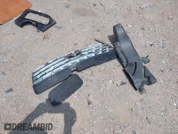 ✅ 2003 Infiniti FX Options • VIN: JNRBS08W13X001052 • Lot: 42396167. Listed on IAAI with 128,000 mi. Free auction sales archive from the USA and detailed vehicle history report at DreamBid. Image 12.