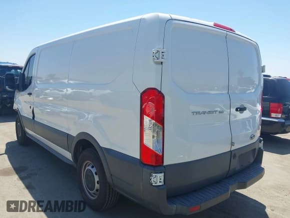 ✅ 2018 Ford Transit • VIN: 1FTYE1YM3JKA35185 • Lot: 42839253. Wystawiony na IAAI z przebiegiem 54 882 mil. Bezpłatny archiwum sprzedaży aukcyjnych z USA i szczegółowy raport historii pojazdu na DreamBid. Zdjęcie 3.