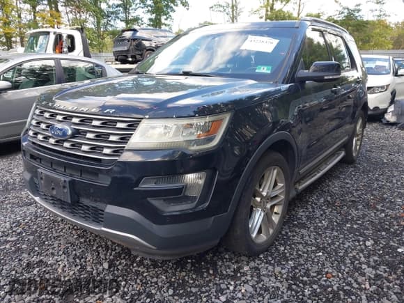 ✅ 2016 Ford Explorer XLT • VIN: 1FM5K8D80GGA32877 • Lot: 43228376. Wystawiony na IAAI z przebiegiem 128 481 mil. Bezpłatny archiwum sprzedaży aukcyjnych z USA i szczegółowy raport historii pojazdu na DreamBid. Zdjęcie 17.