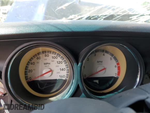 ✅ 2010 Dodge Challenger R/T • VIN: 2B3CJ5DT8AH244716 • Lot: 73002824. Wystawiony na Copart z przebiegiem Nie podano. Bezpłatny archiwum sprzedaży aukcyjnych z USA i szczegółowy raport historii pojazdu na DreamBid. Zdjęcie 9.