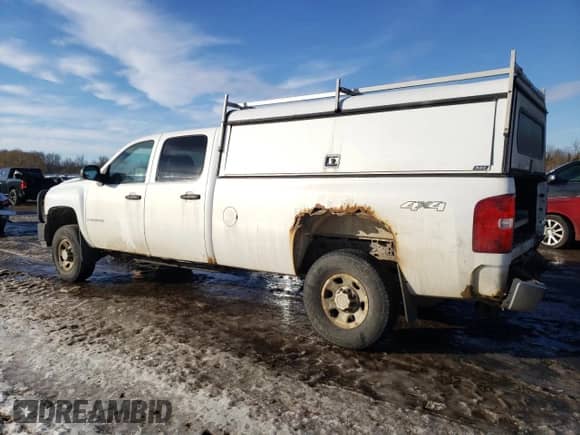 2008 Chevrolet Silverado 3500HD SRW LTZ with VIN 1GCHK33678F180956, listed as a Copart auction lot 42951425 with 292,253 mi miles and Salvage title. Bid and sale history available at DreamBid. Image 2.