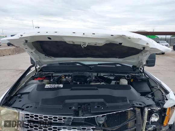 ✅ 2012 GMC Sierra 2500HD Denali • VIN: 1GT125E83CF138336 • Lot: 42661615. Wystawiony na IAAI z przebiegiem 50 728 mil. Bezpłatny archiwum sprzedaży aukcyjnych z USA i szczegółowy raport historii pojazdu na DreamBid. Zdjęcie 10.