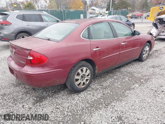 ✅ 2005 Buick LaCrosse CX • VIN: 2G4WC532051289416 • Лот: 43590129. Опубликован ранее на IAAI с пробегом 239 574 миль. Бесплатный доступ к архиву аукционных продаж из США и подробный отчёт об истории автомобиля на DreamBid. Изображение 4.