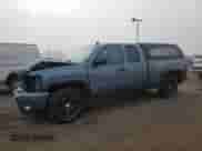 2011 Chevrolet Silverado 1500 LT z VIN 1GCRKSE33BZ370261, wystawiony jako Copart lot #84902345 z przebiegiem 207 304 mil mil oraz Szkoda całkowita • Salvage title. Historia ofert i sprzedaży dostępna na DreamBid. Obrazek 1.