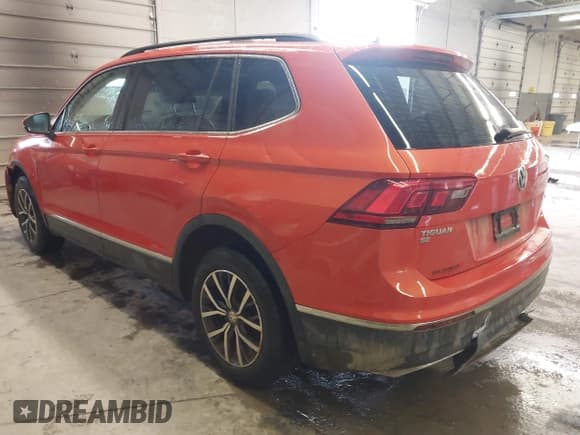 ✅ 2018 Volkswagen Tiguan SEL • VIN: 3VV2B7AX1JM190155 • Lot: 41675633. Wystawiony na IAAI z przebiegiem 91 594 mil. Bezpłatny archiwum sprzedaży aukcyjnych z USA i szczegółowy raport historii pojazdu na DreamBid. Zdjęcie 3.