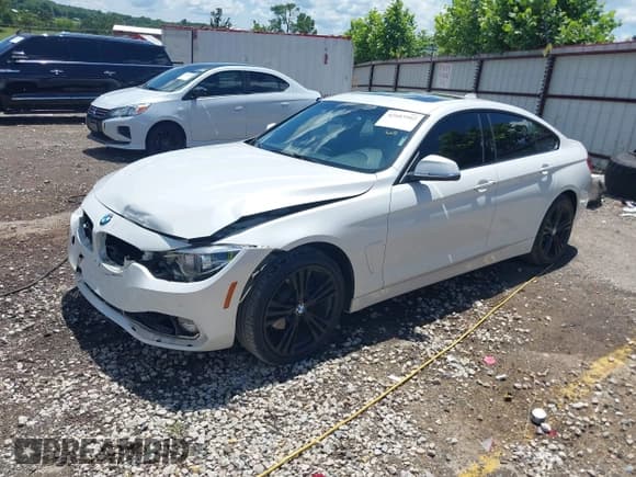 ✅ 2018 BMW 4 Series 430i xDrive • VIN: WBA4J3C5XJBL04818 • Lot: 42683902. Wystawiony na IAAI z przebiegiem 126 687 mil. Bezpłatny archiwum sprzedaży aukcyjnych z USA i szczegółowy raport historii pojazdu na DreamBid. Zdjęcie 2.