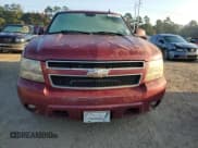 ✅ 2007 Chevrolet Suburban LT • VIN: 1GNFC16017J235565 • Lot: 72355294. Wystawiony na Copart z przebiegiem 218 171 mil. Bezpłatny archiwum sprzedaży aukcyjnych z USA i szczegółowy raport historii pojazdu na DreamBid. Zdjęcie 5.