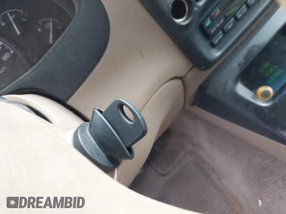 ✅ 2000 Ford Explorer Eddie Bauer • VIN: 1FMDU74E0YUB41056 • Lot: 42258224. Wystawiony na IAAI z przebiegiem 134 401 mil. Bezpłatny archiwum sprzedaży aukcyjnych z USA i szczegółowy raport historii pojazdu na DreamBid. Zdjęcie 11.