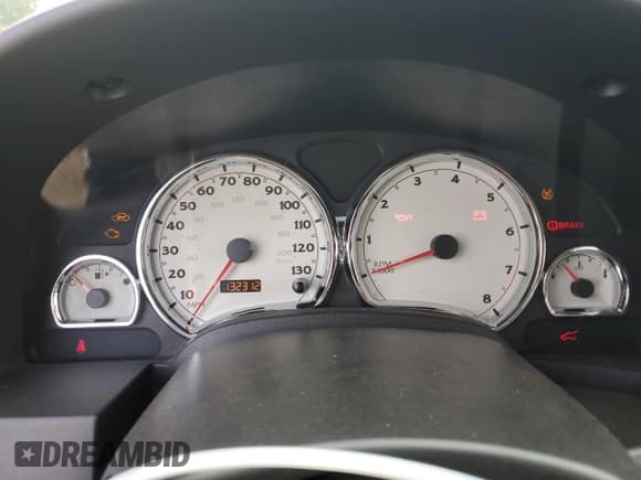 ✅ 2004 Saturn VUE V6 • VIN: 5GZCZ53414S858603 • Lot: 64831384. Wystawiony na Copart z przebiegiem 132 312 mil. Bezpłatny archiwum sprzedaży aukcyjnych z USA i szczegółowy raport historii pojazdu na DreamBid. Zdjęcie 9.