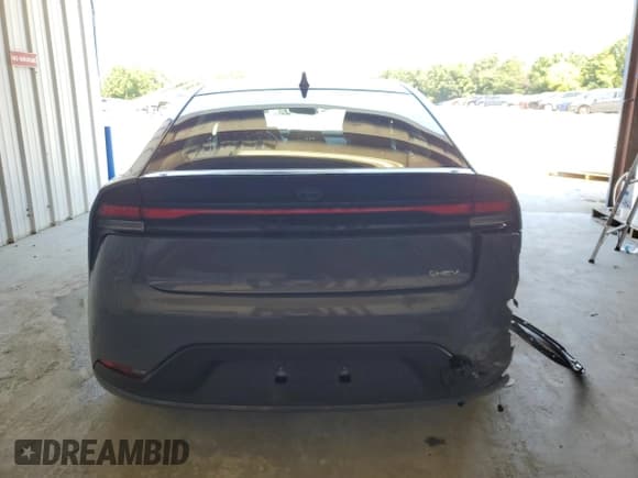 ✅ 2025 Toyota Prius LE • VIN: JTDADABU5S3028845 • Lot: 69096745. Wystawiony na Copart z przebiegiem 6 757 mil. Bezpłatny archiwum sprzedaży aukcyjnych z USA i szczegółowy raport historii pojazdu na DreamBid. Zdjęcie 6.