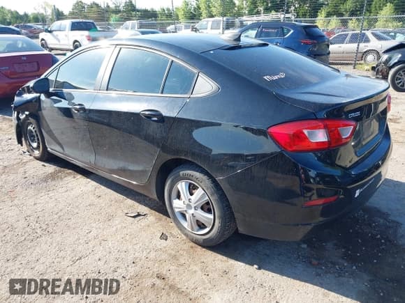 ✅ 2018 Chevrolet Cruze LS • VIN: 1G1BC5SM8J7135435 • Lot: 42811499. Listed on IAAI with 116,382 mi. Free auction sales archive from the USA and detailed vehicle history report at DreamBid. Image 3.