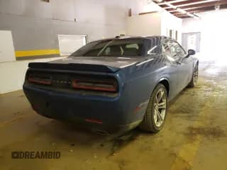 ✅ 2022 Dodge Challenger R/T • VIN: 2C3CDZBT0NH113080 • Lot: 42285832. Wystawiony na Copart z przebiegiem 220 mil. Bezpłatny archiwum sprzedaży aukcyjnych z USA i szczegółowy raport historii pojazdu na DreamBid. Zdjęcie 4.