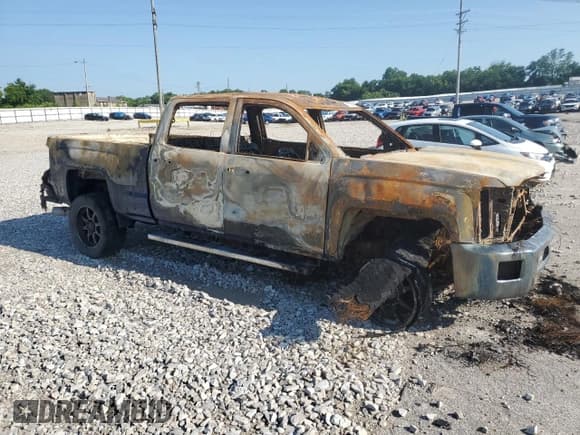 ✅ 2015 Chevrolet Silverado 2500HD LT • VIN: 1GC1KVE80FF104102 • Лот: 61553115. Опубликован ранее на Copart с пробегом Не указан. Бесплатный доступ к архиву аукционных продаж из США и подробный отчёт об истории автомобиля на DreamBid. Изображение 4.