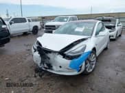 ✅ 2019 Tesla Model 3 Mid Range • VIN: 5YJ3E1EA1KF315142 • Лот: 43001255. Опубликован ранее на IAAI с пробегом Не указан. Бесплатный доступ к архиву аукционных продаж из США и подробный отчёт об истории автомобиля на DreamBid. Изображение 2.