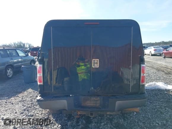 ✅ 2014 Ford F-150 XL • VIN: 1FTMF1EM3EKF11232 • Лот: 41395837. Опубликован ранее на IAAI с пробегом 148 147 миль. Бесплатный доступ к архиву аукционных продаж из США и подробный отчёт об истории автомобиля на DreamBid. Изображение 16.