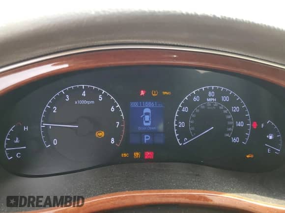 2013 Hyundai Genesis 3.8L z VIN KMHGC4DD0DU249371, wystawiony jako Copart lot #51364264 z przebiegiem 115 861 mil mil oraz Szkoda całkowita • Salvage title. Historia ofert i sprzedaży dostępna na DreamBid. Obrazek 9.