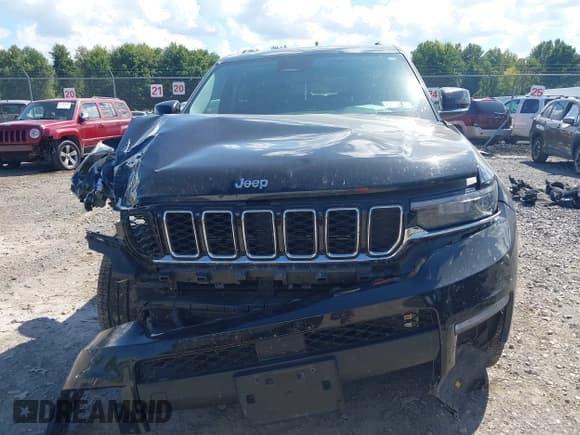 ✅ 2022 Jeep Grand Cherokee Limited • VIN: 1C4RJKBG7N8599286 • Lot: 43107691. Wystawiony na IAAI z przebiegiem 75 777 mil. Bezpłatny archiwum sprzedaży aukcyjnych z USA i szczegółowy raport historii pojazdu na DreamBid. Zdjęcie 13.