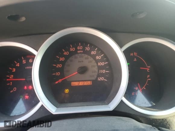 ✅ 2007 Toyota Tacoma PreRunner • VIN: 5TEJU62N07Z450181 • Lot: 91451845. Wystawiony na Copart z przebiegiem 213 753 mil. Bezpłatny archiwum sprzedaży aukcyjnych z USA i szczegółowy raport historii pojazdu na DreamBid. Zdjęcie 9.