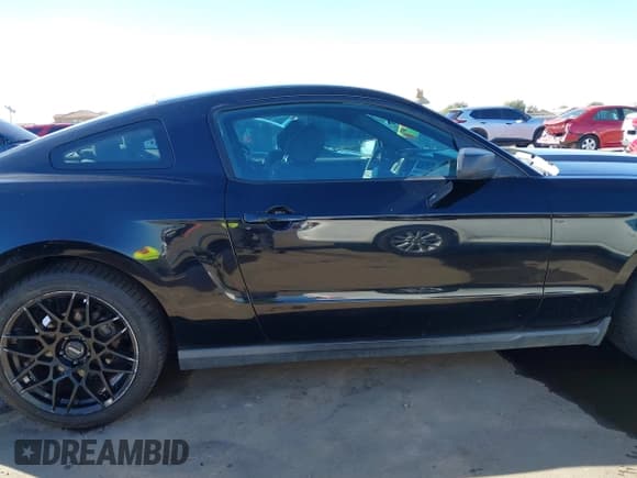 ✅ 2012 Ford Mustang V6 • VIN: 1ZVBP8AM2C5280996 • Лот: 43629091. Опубликован ранее на IAAI с пробегом 148 800 миль. Бесплатный доступ к архиву аукционных продаж из США и подробный отчёт об истории автомобиля на DreamBid. Изображение 13.