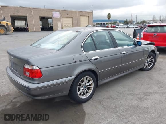 ✅ 2003 BMW 5 Series 525i • VIN: WBADT43473G023282 • Lot: 41872368. Listed on IAAI with 244,490 mi. Free auction sales archive from the USA and detailed vehicle history report at DreamBid. Image 4.