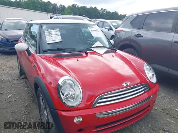 2006 MINI Hardtop с VIN WMWRC33596TK67276, выставлен на аукционе IAAI как лот 42488546 с пробегом 41 229 миль миль и . История ставок и продаж доступна на DreamBid. Изображение 1.