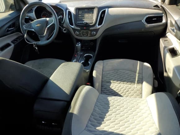 ✅ 2018 Chevrolet Equinox LT • VIN: 3GNAXJEV0JS534188 • Лот: 90462565. Опубликован ранее на Copart с пробегом 163 106 миль. Бесплатный доступ к архиву аукционных продаж из США и подробный отчёт об истории автомобиля на DreamBid. Изображение 8.